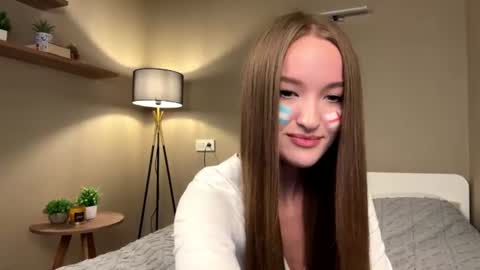 Leila online show from 07-15-26, 04:56