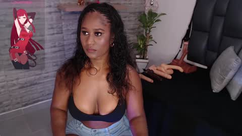 Tinna Goddess online show from 01-27-25, 11:22