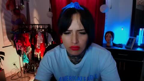 I AM BELLA  ----------- follow my  IG  TINNS 69 online show from 01-10-26, 10:14