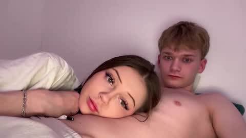 Snapshot of tinnydoll chatting on 03-07-26, 09:34 TinnyDoll online show from 03-07-26, 09:34