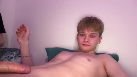 Snapshot of tinnydoll chatting on 03-17-26, 08:01 TinnyDoll online show from 03-17-26, 08:01