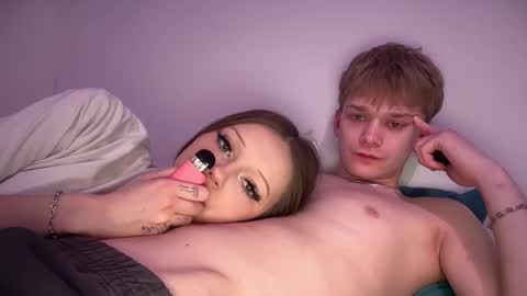 Snapshot of tinnydoll chatting on 03-18-26, 08:56 TinnyDoll online show from 03-18-26, 08:56