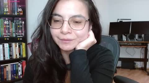 Snapshot of tiny_caroline chatting on 10-28-25, 10:23 Tiny Caroline online show from 10-28-25, 10:23