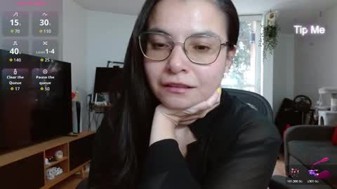 Snapshot of tiny_caroline chatting on 01-13-26, 08:47 Tiny Caroline online show from 01-13-26, 08:47