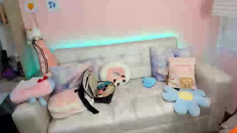 tiny_cora online show from 11-24-25, 05:12