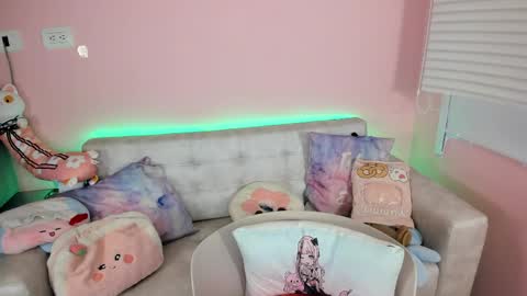 tiny_cora online show from 05-18-26, 04:35