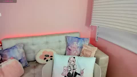 tiny_cora online show from 06-12-26, 04:39