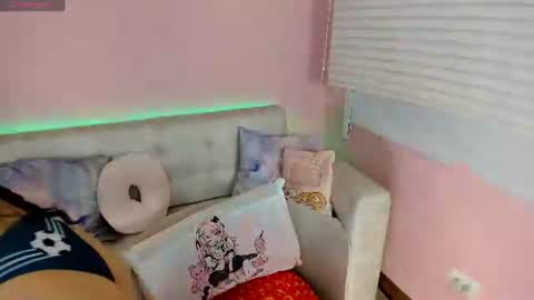 tiny_cora online show from 06-22-26, 04:48