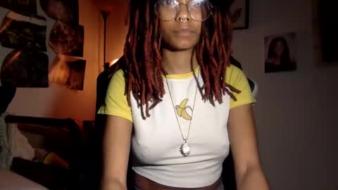 Snapshot of tiny_cupcake2 chatting on 01-17-26, 02:38 cupcake online show from 01-17-26, 02:38