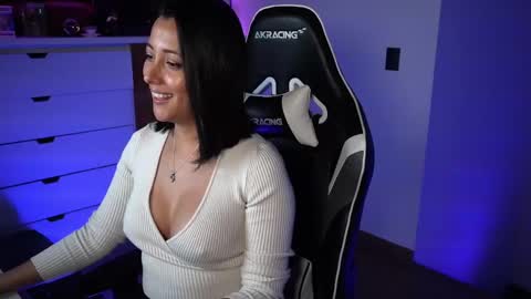 Ana Molly online show from 01-11-25, 04:38