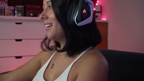 Ana Molly online show from 01-31-25, 10:10