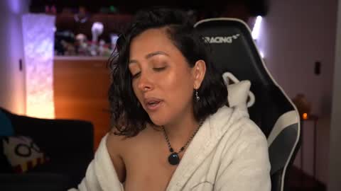 Ana Molly online show from 03-06-25, 10:04