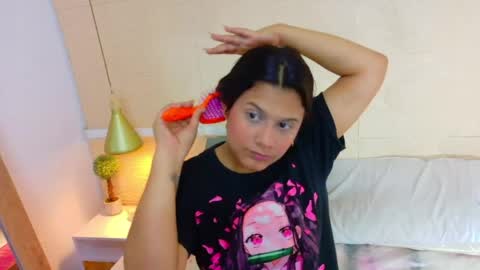 tiny_whore18 online show from 05-02-26, 06:40