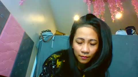 Tinyasian911718 sweetinyasian instagram online show from 12-28-24, 06:18