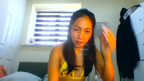 Tinyasian911718 sweetinyasian instagram online show from 03-03-25, 12:27