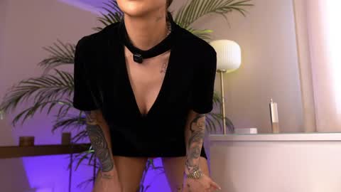 Anissa online show from 04-06-26, 02:40