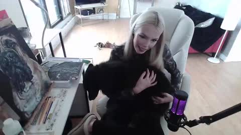 stage Kylie Sinner  brand CLITBAIT online show from 02-09-25, 06:58