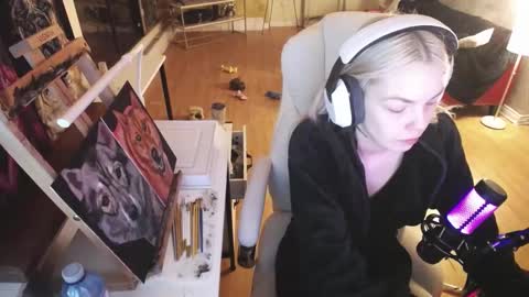 stage Kylie Sinner  brand CLITBAIT online show from 02-12-25, 07:13