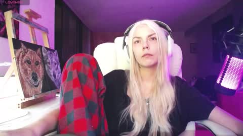 stage Kylie Sinner  brand CLITBAIT online show from 09-22-25, 04:58