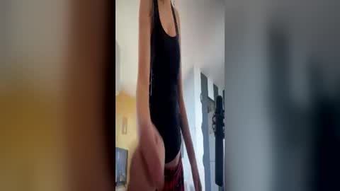 stage Kylie Sinner  brand CLITBAIT online show from 06-12-26, 05:12