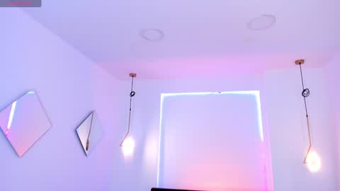 Luna  online show from 12-27-24, 11:17