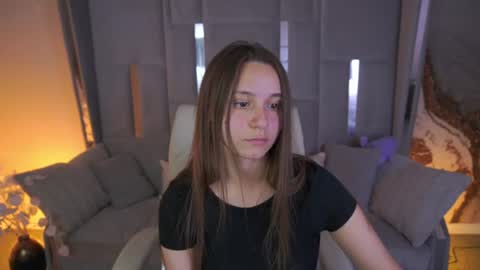 Snapshot of tinynataliee chatting on 07-23-26, 07:45 tinynataliee online show from 07-23-26, 07:45