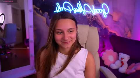 Snapshot of tinynataliee chatting on 07-31-26, 12:37 tinynataliee online show from 07-31-26, 12:37