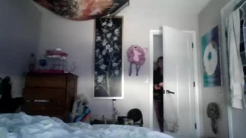 Snapshot of tinytittiexx chatting on 02-17-26, 05:52 tinytittiexx online show from 02-17-26, 05:52