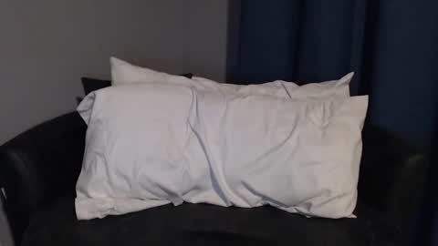 Snapshot of tinyytina chatting on 12-16-24, 10:29 TinyyTina online show from 12-16-24, 10:29