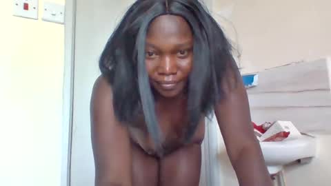 Snapshot of tipsynsassy chatting on 07-04-26, 10:54 tipsynsassy online show from 07-04-26, 10:54