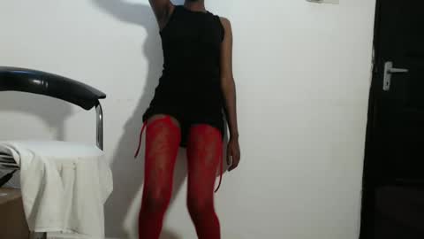 Snapshot of tisha_amore chatting on 02-20-25, 10:37 Amore online show from 02-20-25, 10:37