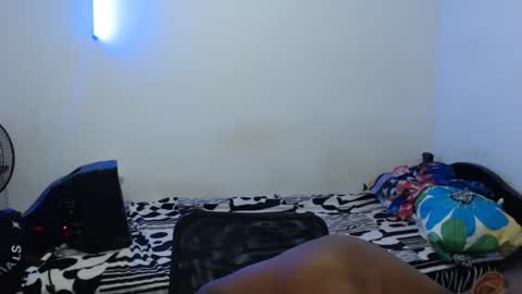 Snapshot of titoway07 chatting on 10-26-25, 01:55 titoway07 online show from 10-26-25, 01:55