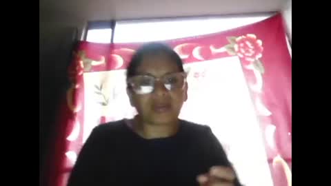 Snapshot of titssmall123 chatting on 12-31-24, 10:58 Ester online show from 12-31-24, 10:58