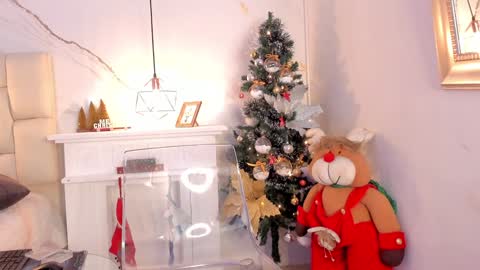 Snapshot of tivizaylove chatting on 12-28-24, 02:32 Tivizay online show from 12-28-24, 02:32