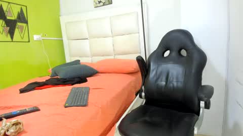 TOBBY online show from 07-05-26, 04:19