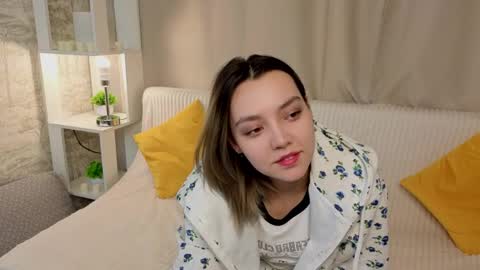 Snapshot of tobivanstrom chatting on 04-04-26, 05:27 Lin online show from 04-04-26, 05:27