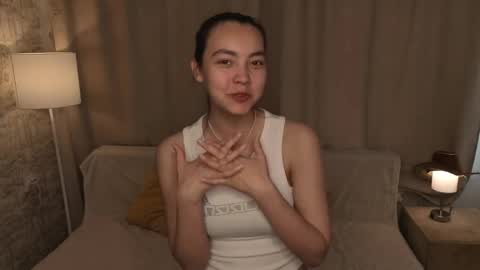 Snapshot of tobivanstrom chatting on 05-24-26, 04:17 Lin online show from 05-24-26, 04:17