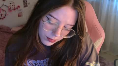 Snapshot of tofummuch chatting on 05-29-26, 05:27 Elma online show from 05-29-26, 05:27
