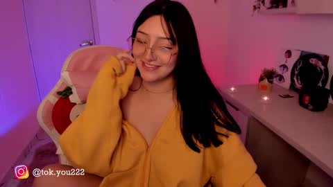 Snapshot of toky222 chatting on 03-11-25, 03:34 Tokyo online show from 03-11-25, 03:34