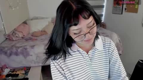 Snapshot of toky222 chatting on 02-12-26, 04:57 Tokyo online show from 02-12-26, 04:57