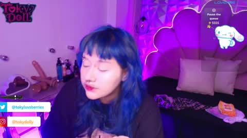 toky         online show from 09-17-25, 08:10