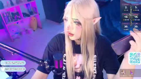 Snapshot of toky_doll chatting on 07-31-26, 04:01 toky online show from 07-31-26, 04:01