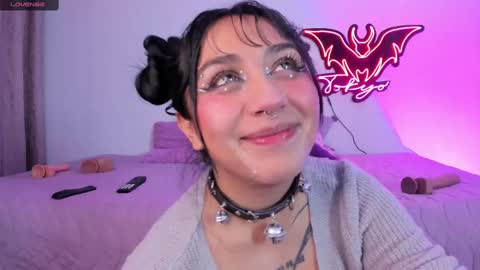   Independent model online show from 03-01-25, 04:15