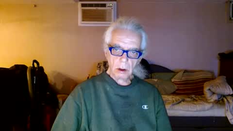 Snapshot of tom112292014 chatting on 12-02-24, 03:47 tom112292014 online show from 12-02-24, 03:47