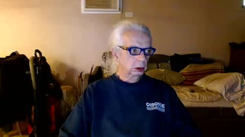 Snapshot of tom112292014 chatting on 12-08-24, 03:02 tom112292014 online show from 12-08-24, 03:02