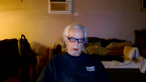 Snapshot of tom112292014 chatting on 12-14-24, 02:01 tom112292014 online show from 12-14-24, 02:01