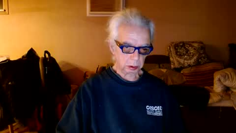 Snapshot of tom112292014 chatting on 12-22-24, 11:41 tom112292014 online show from 12-22-24, 11:41