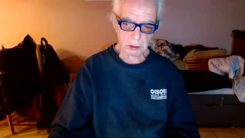 Snapshot of tom112292014 chatting on 12-26-24, 03:06 tom112292014 online show from 12-26-24, 03:06