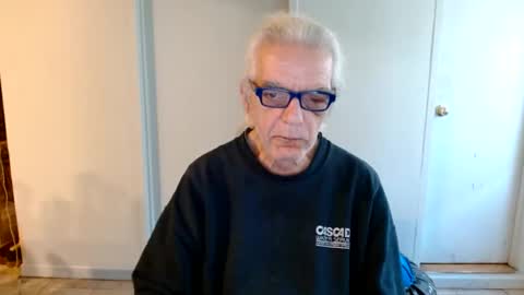 Snapshot of tom112292014 chatting on 12-26-24, 03:20 tom112292014 online show from 12-26-24, 03:20