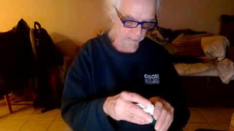 Snapshot of tom112292014 chatting on 12-26-24, 11:35 tom112292014 online show from 12-26-24, 11:35